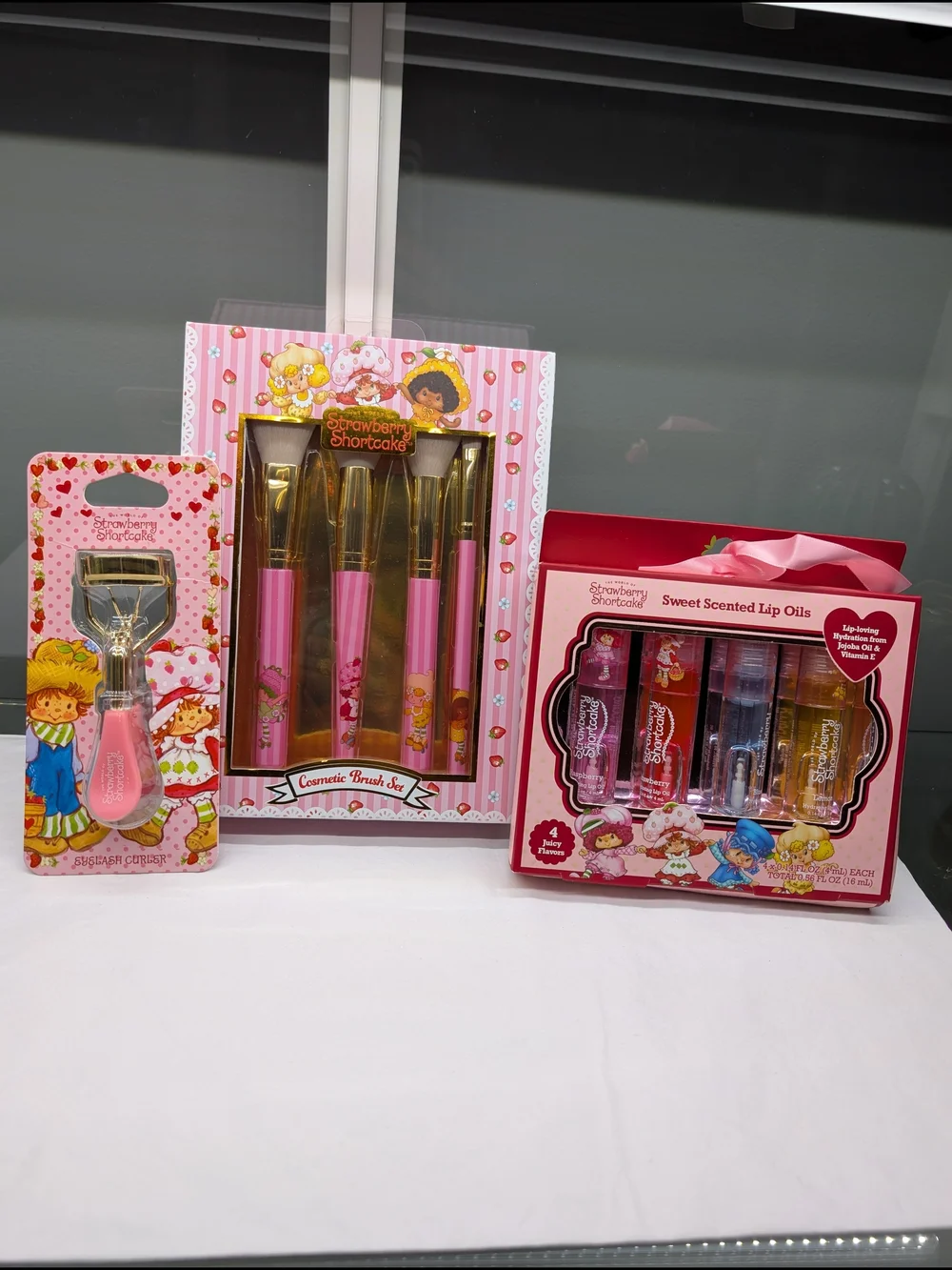 Strawberry Shortcake Pink Cosmetic Brush & Lip Oil Gift Set